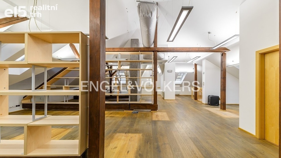 Pronájem kanceláře, 156 m² - Praha - Nusle