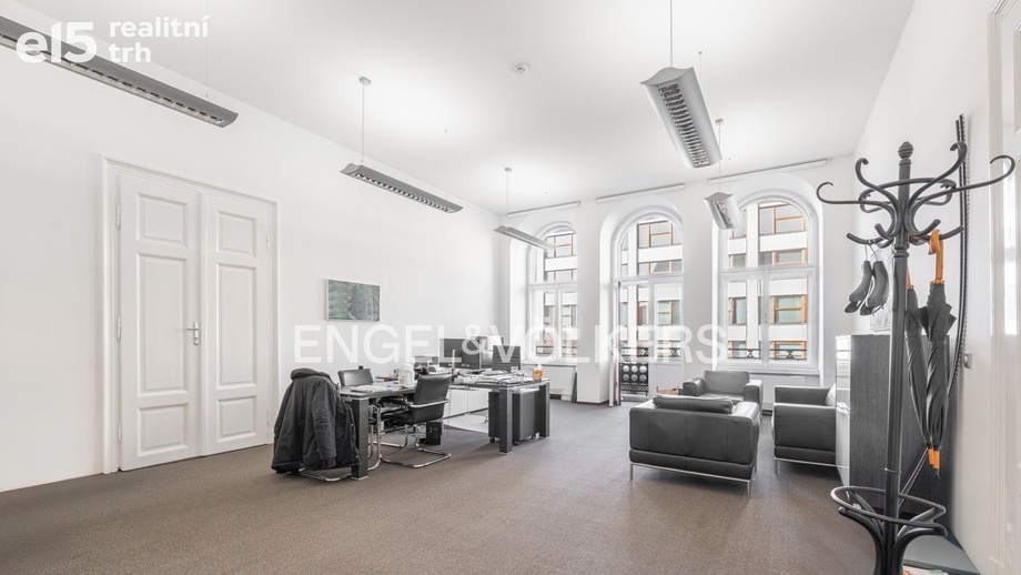 Pronájem kanceláře, 594 m² - Praha - Nové Město