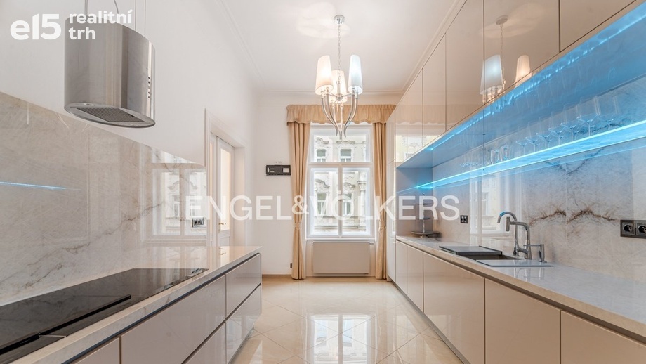 Pronájem byty 5+1, 211 m² - Praha - Staré Město