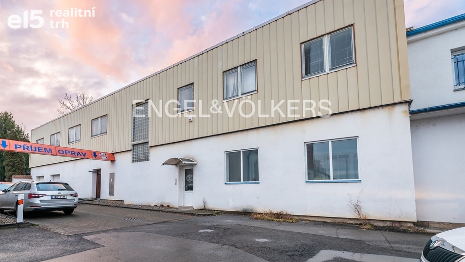 Pronájem kanceláře 719 m², Praha - Uhříněves