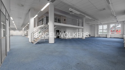 Pronájem kanceláře 985 m², Praha - Veleslavín