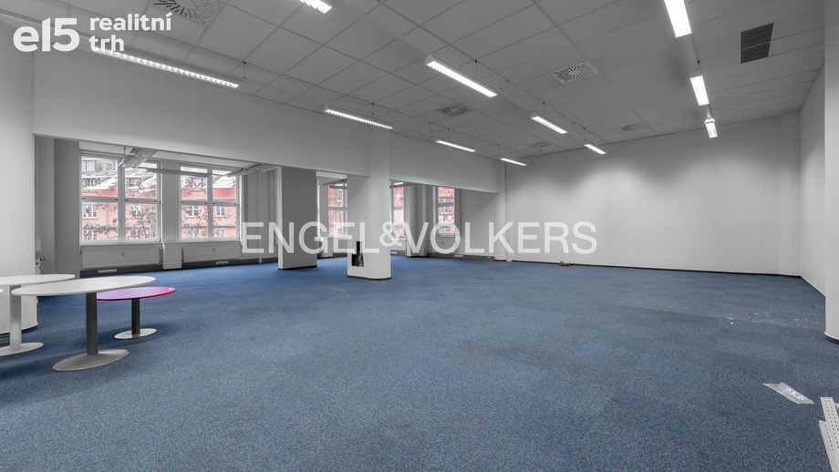 Pronájem kanceláře, 985 m² - Praha - Veleslavín