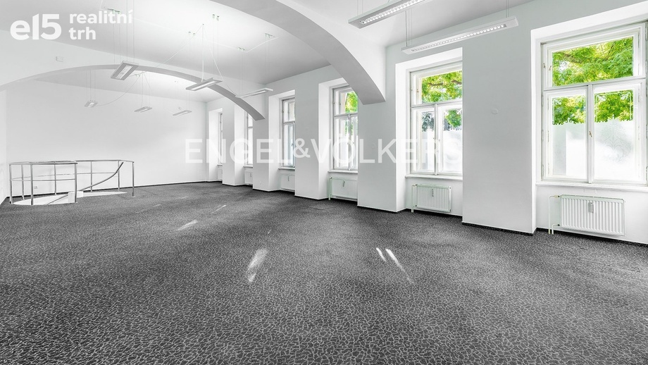 Pronájem kanceláře, 343 m² - Praha - Malá Strana