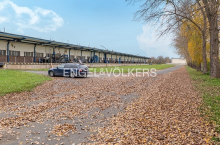 Pronájem skladu 1 195 m², Louny