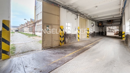 Pronájem skladu 13 240 m², Louny