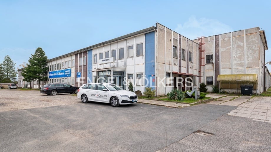 Pronájem skladu 1 218 m², Hořovice