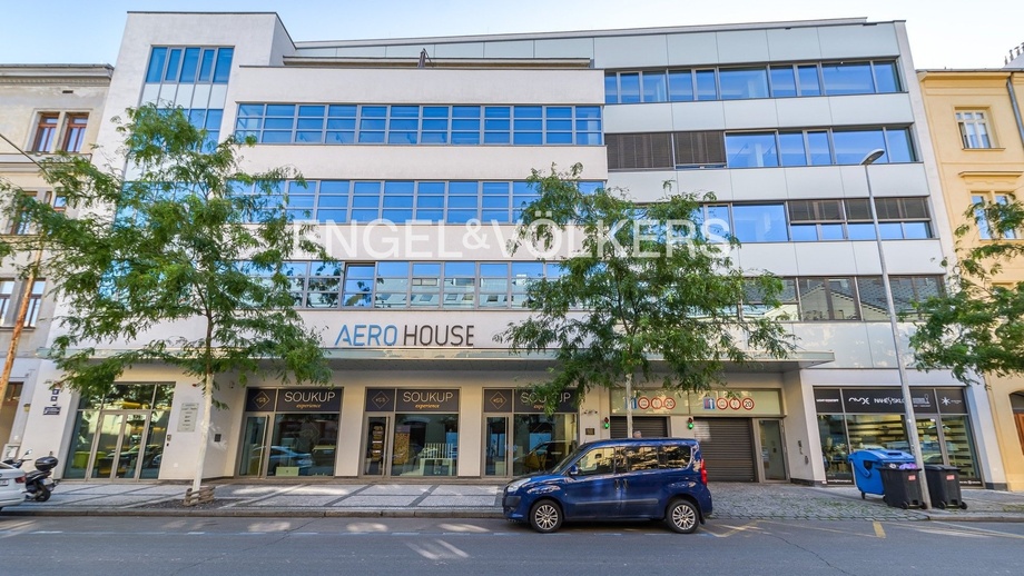 Pronájem kanceláře, 321 m² - Praha - Karlín
