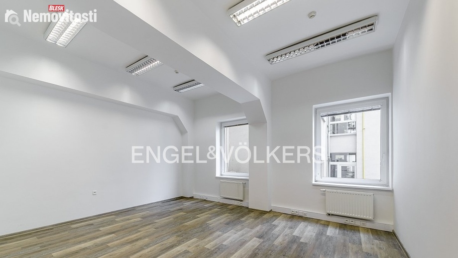 Pronájem kanceláře 18 m², Praha - Vinohrady