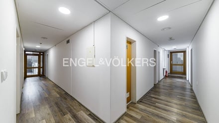 Pronájem kanceláře 19 m², Praha - Vinohrady