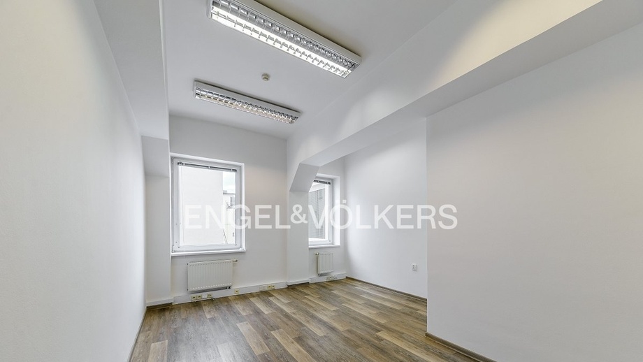 Pronájem kanceláře, 19 m² - Praha - Vinohrady
