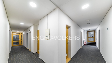 Pronájem kanceláře 28 m², Praha - Vinohrady