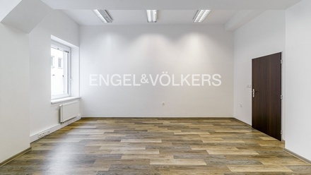 Pronájem kanceláře 28 m², Praha - Vinohrady