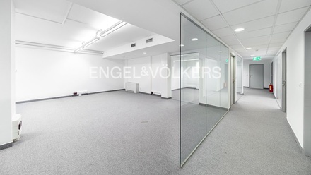 Pronájem kanceláře 378 m², Praha - Holešovice