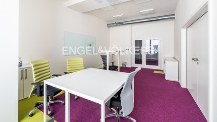 Pronájem kanceláře 29 m², Praha - Žižkov