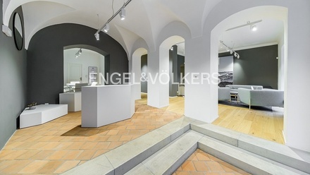Pronájem obchodního prostoru 98 m², Praha - Malá Strana
