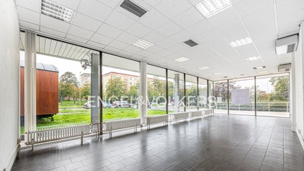 Pronájem obchodního prostoru 95 m², Praha - Strašnice