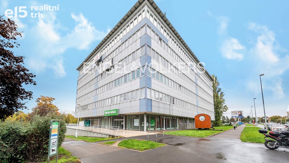 Pronájem obchodního prostoru 142 m², Praha - Strašnice