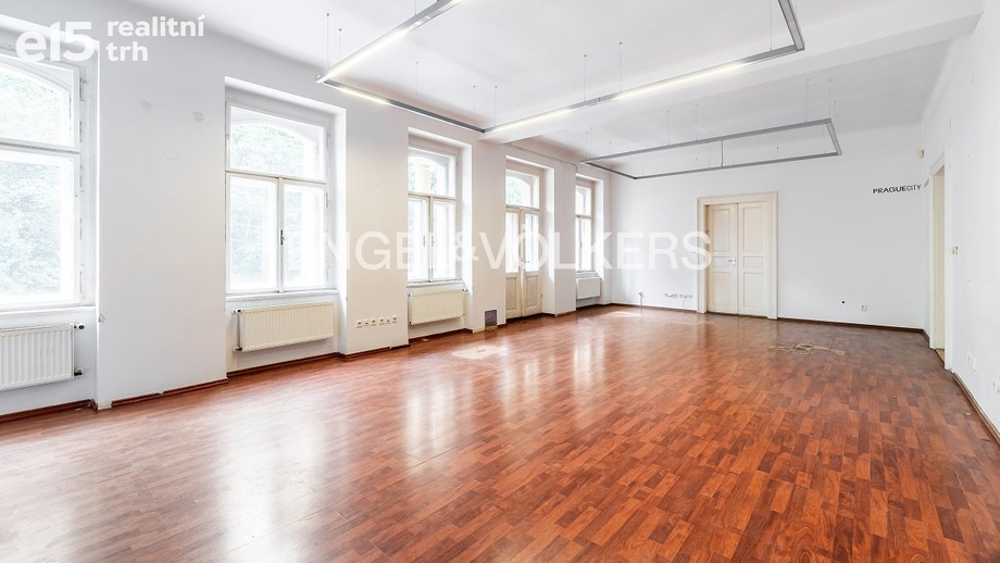 Pronájem kanceláře 358 m², Praha - Vinohrady