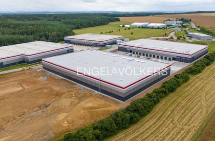 Pronájem skladu 63 500 m², Myslinka