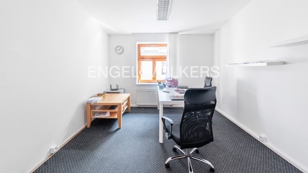 Pronájem kanceláře 123 m², Praha - Karlín