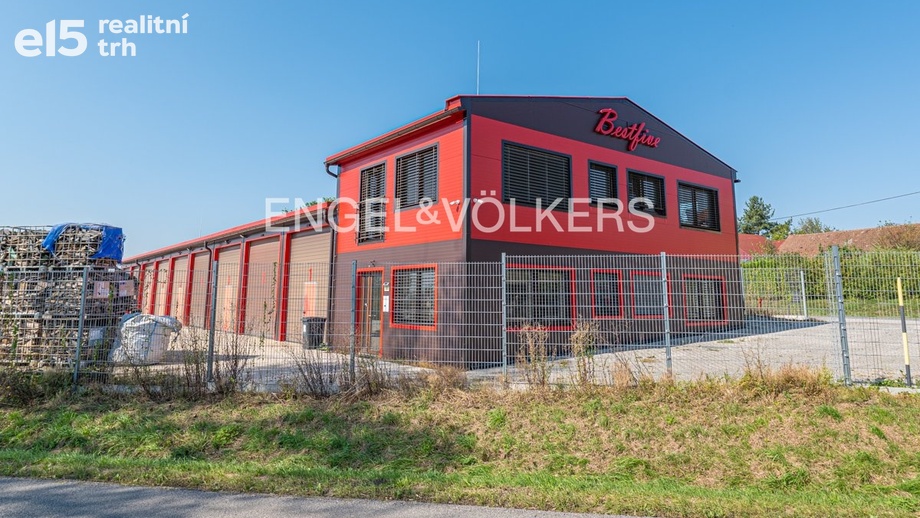 Pronájem skladu 486 m², Ždírec
