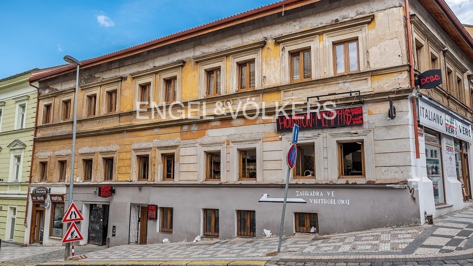 Pronájem restaurace, 156 m² - Praha - Nusle