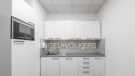 Pronájem kanceláře 85 m², Praha - Hodkovičky