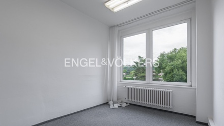 Pronájem kanceláře 85 m², Praha - Hodkovičky
