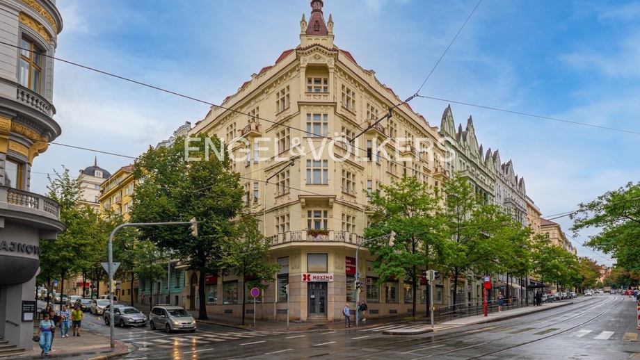 Pronájem skladu 329 m², Praha - Vinohrady