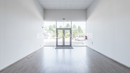 Pronájem obchodního prostoru 142 m², Čestlice