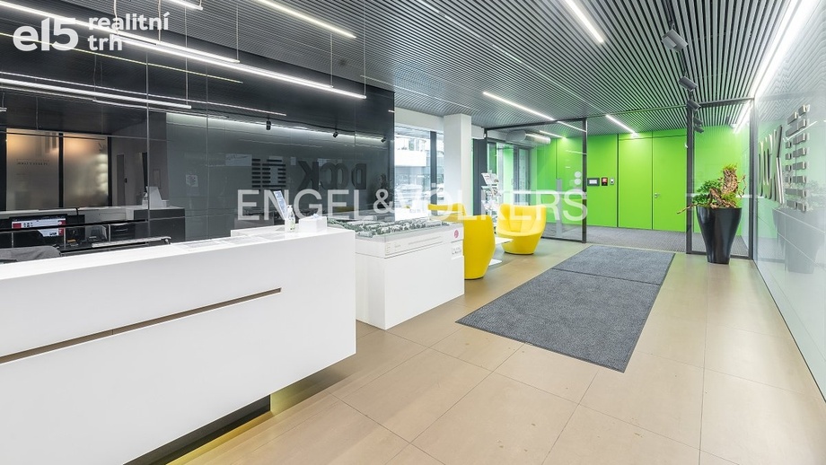 Pronájem kanceláře 517 m², Praha - Libeň