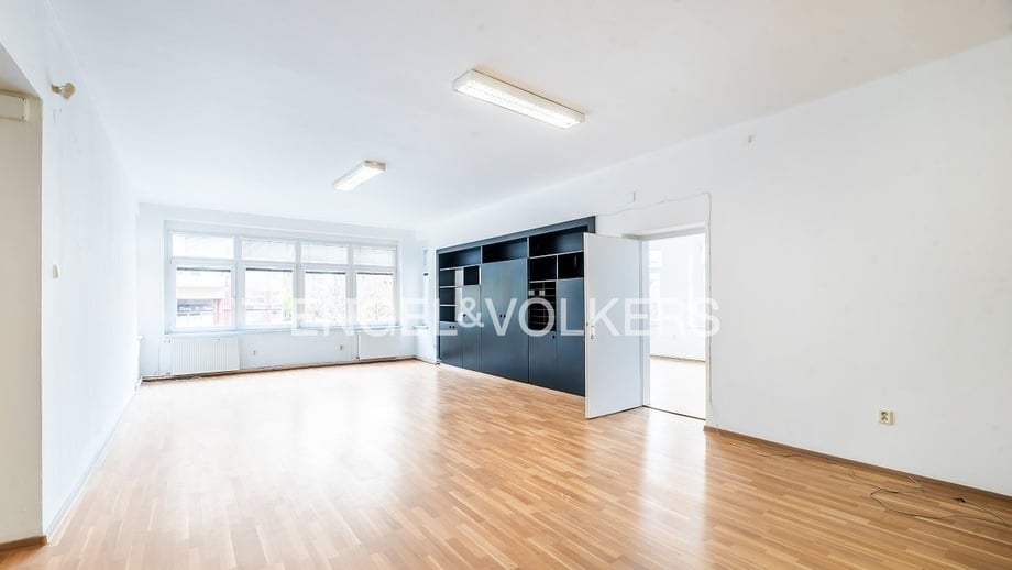 Pronájem kanceláře 144 m², Praha - Vysočany