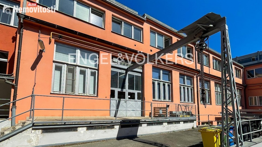 Pronájem kanceláře 144 m², Praha - Vysočany