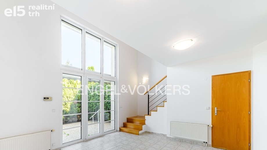 Prodej byty 4+1, 107 m² - Průhonice