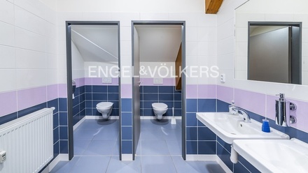 Pronájem kanceláře 29 m², Jeneč