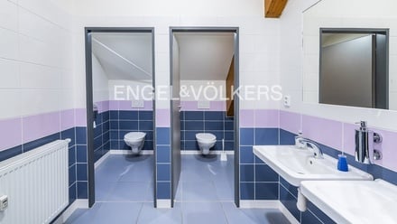 Pronájem kanceláře 29 m², Jeneč