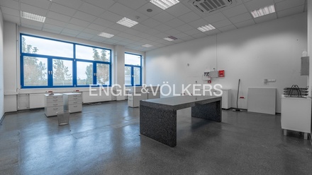 Pronájem skladu 470 m², Hostivice