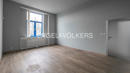 Pronájem skladu 470 m², Hostivice