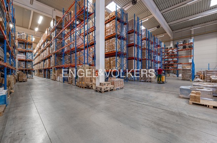 Pronájem skladu 470 m², Hostivice