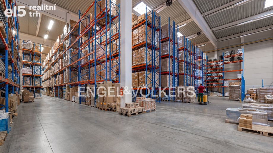 Pronájem skladu 470 m², Hostivice