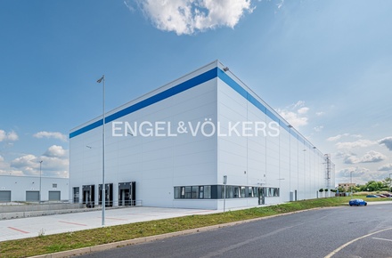 Pronájem skladu 4 200 m², Lovosice