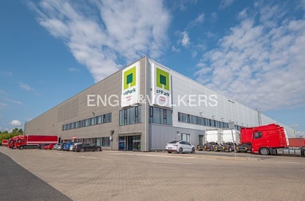 Pronájem skladu 300 000 m², Kozomín