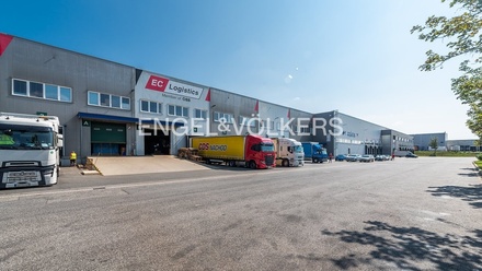 Pronájem skladu 200 m², Rudná