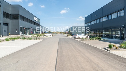 Pronájem skladu 1 095 m², Jinočany