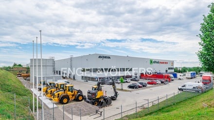 Pronájem skladu 5 300 m², Chrášťany