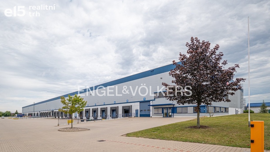 Pronájem skladu 3 700 m², Dobrovíz