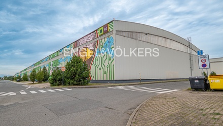 Pronájem skladu 4 500 m², Kněževes