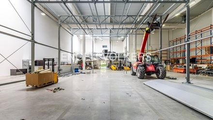 Pronájem skladu 1 215 m², Praha - Horní Počernice