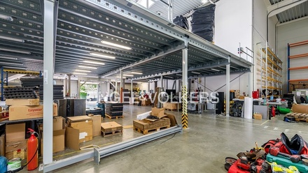 Pronájem skladu 1 215 m², Praha - Horní Počernice