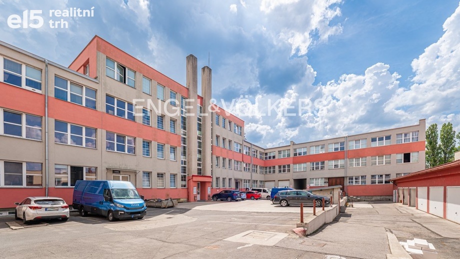 Pronájem kanceláře, 144 m² - Praha - Hloubětín